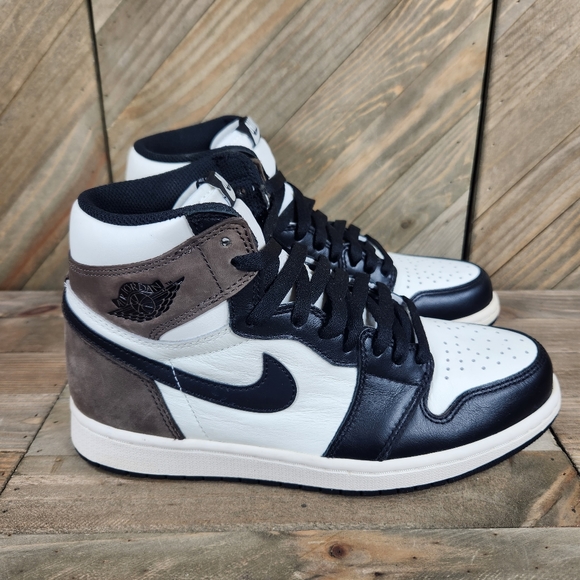Nike Other - Nike Air Jordan 1 Mocha Retro High Mens Athletic Sneakers Size 8.5 Womens 10